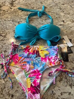 California Waves Teal Top with Multicolor Floral High-Waist Bottom Size Medium